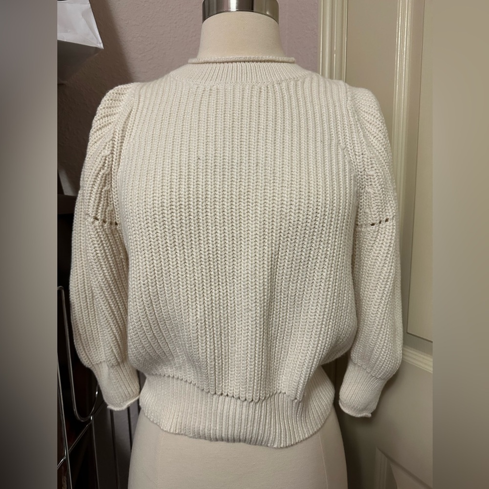 Elegant White Frame Women's Sweater S/P